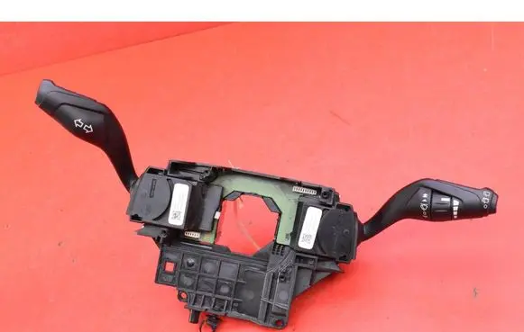 Ford Focus Other switches/knobs/shifts BV6T-13N064-AF