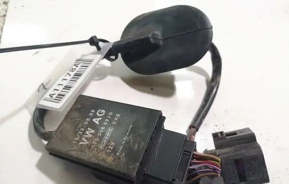 Volkswagen PASSAT CC Sensor 1T0306093G