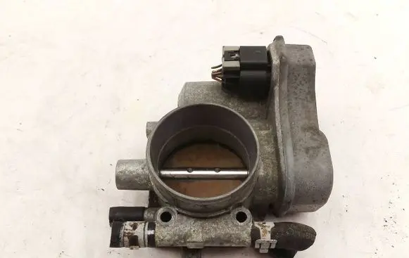 Opel Astra H Throttle body valve 09128518