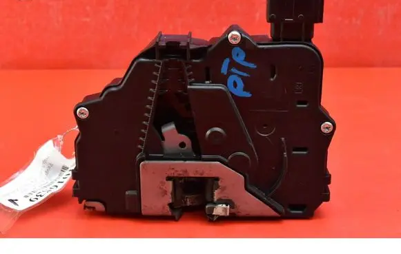 Peugeot Boxer Rear door lock 1361337080