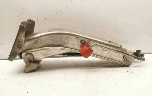 Audi A8 S8 D3 4E Lift Jack 4D0011031A