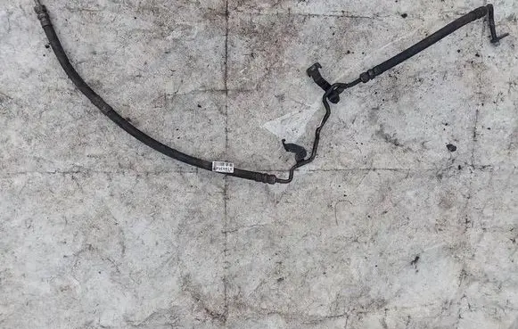 Mercedes-Benz C AMG W204 Air conditioning (A/C) pipe/hose 