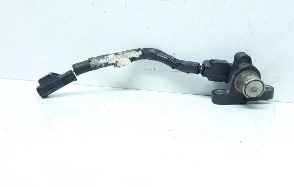Volvo V70 Crankshaft position sensor 30637803