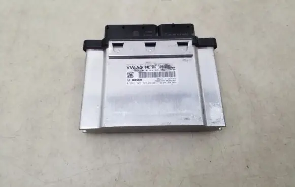 Volkswagen Golf VII Engine control unit/module 04E907309A