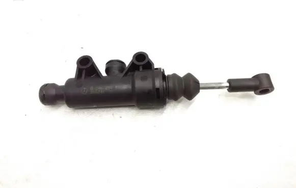 Clutch master cylinder