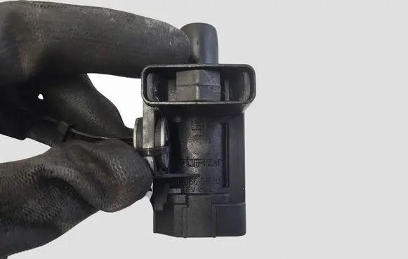 Opel Mokka Turbo solenoid valve 55576356