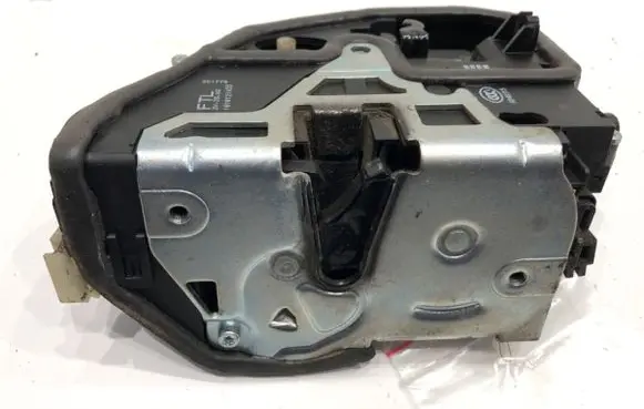 BMW 3 E90 E91 Front door lock 7059967