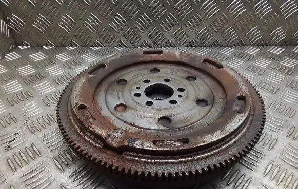 Audi A6 S6 C6 4F Dual mass flywheel 06D105317B
