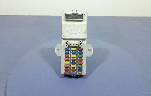KIA Sorento Fuse box set 911703E920
