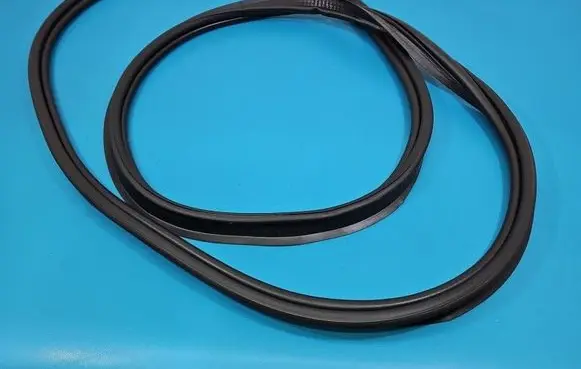 BMW iX1 Seal rubber (tailgate) IMPRK1574317