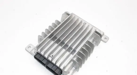 Nissan 370Z Sound amplifier 280611ET0C
