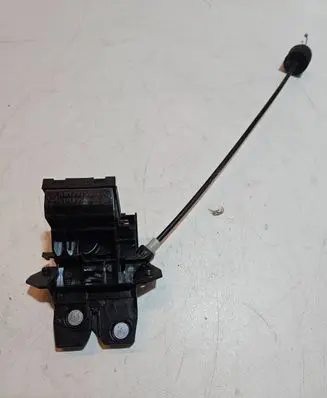 Loading door lock