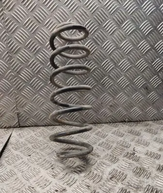 Volkswagen Touran I Rear coil spring