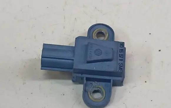 Volkswagen Golf V Airbag deployment crash/impact sensor 1K0955557B