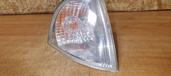 Skoda Octavia Mk1 (1U) Front indicator light 1u0953050