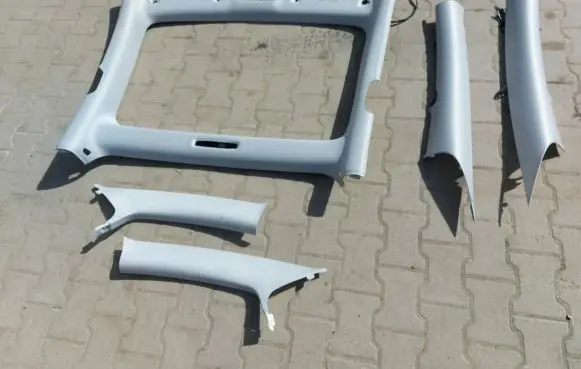Tesla Model 3 Headlining 