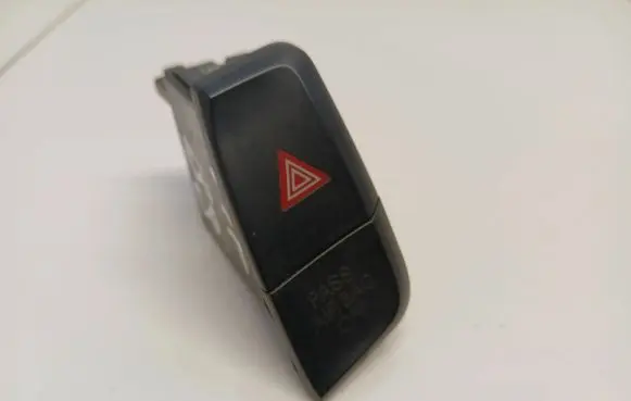 Audi A4 S4 B8 8K Hazard light switch 8K2941509A 064093940