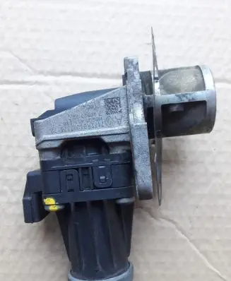 Renault Kadjar EGR valve 8201411538 H8201411538