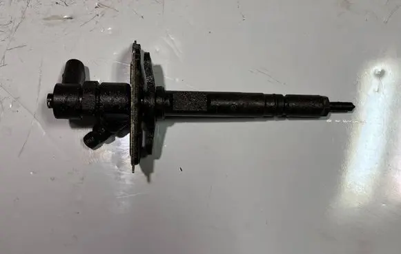 Audi A8 S8 D2 4D Fuel injector 057130276G 0445110066
