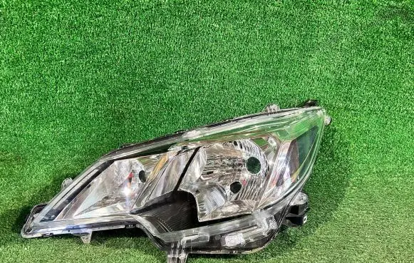 Mitsubishi Space Star Headlight/headlamp