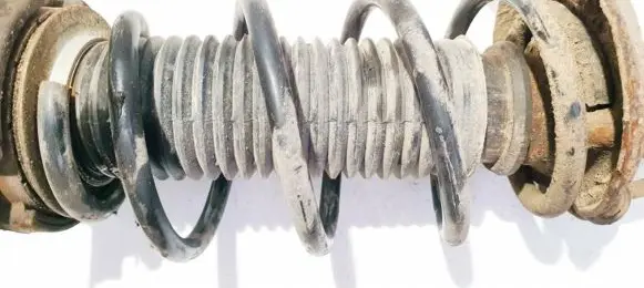 Volkswagen Golf VI Front coil spring