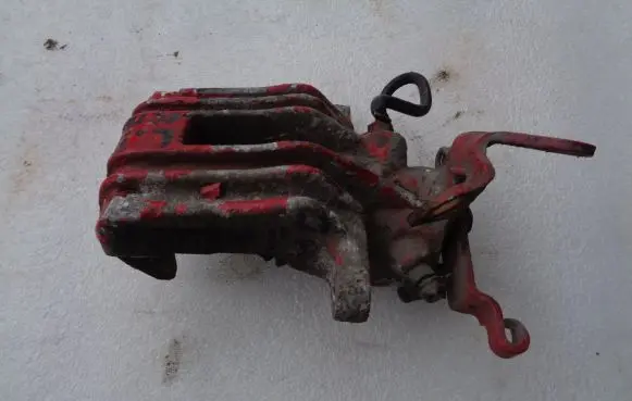 Skoda Octavia Mk2 (1Z) Rear brake caliper