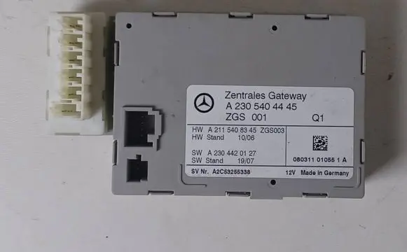 Mercedes-Benz SL R230 Gateway control module A2305404445