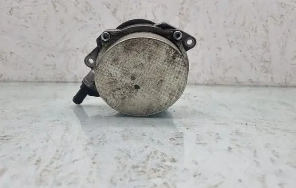 Audi A6 S6 C6 4F Vacuum pump 057145100AE