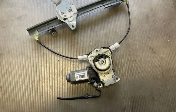Nissan Qashqai+2 Rear door window regulator with motor 402191A 031012