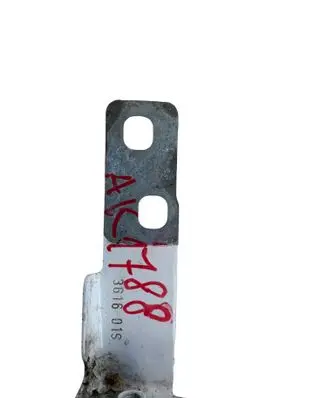 Audi A4 S4 B9 8W Fender mounting bracket 
