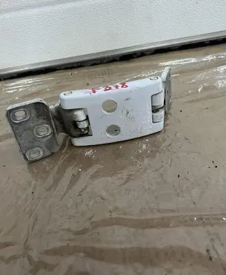 Mercedes-Benz Sprinter W906 Front door upper hinge A9067400137 F378