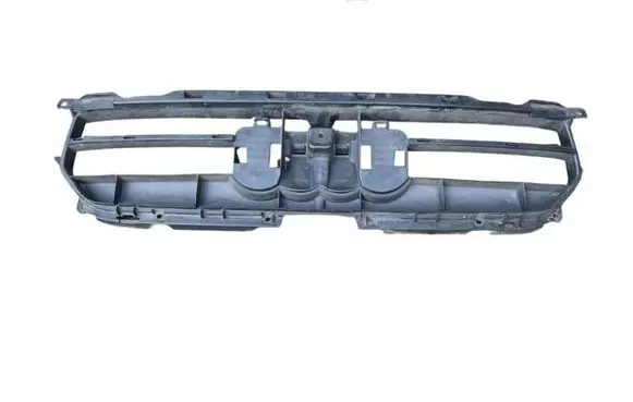 Audi A4 S4 B8 8K Front bumper upper radiator grill 8K0807233G