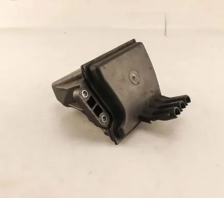 Vacuum air tank