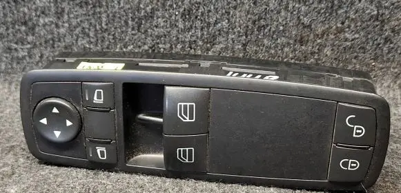 Mercedes-Benz A W169 Electric window control switch A1698206410