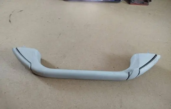 BMW 3 E36 Rear interior roof grab handle 8196437