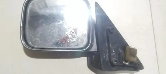 Isuzu Trooper Front door electric wing mirror e13010624 e13024172
