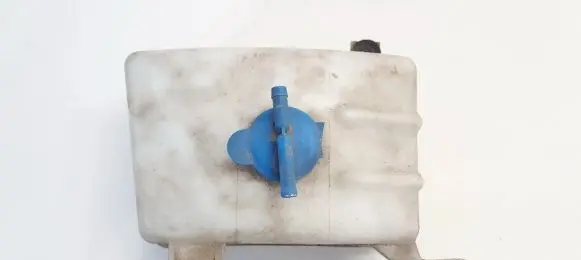 Coolant expansion tank/reservoir