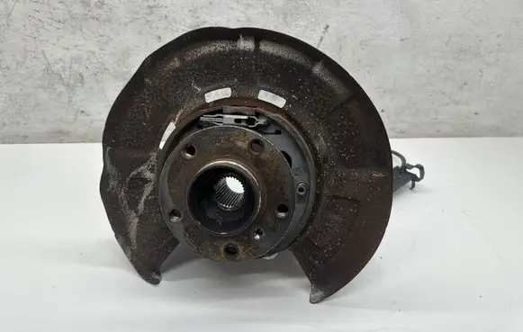 BMW X6 E71 Rear wheel hub 6770983