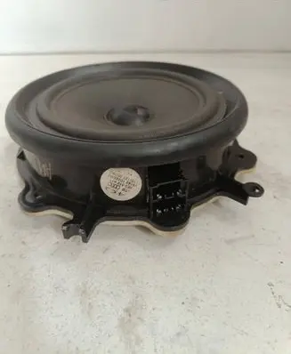 Audi A4 S4 B5 8D Panel speaker 1212121