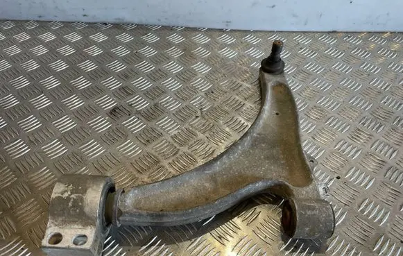 Opel Insignia A Front lower control arm/wishbone 