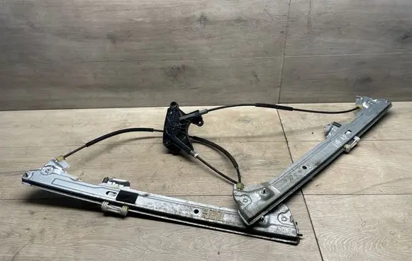 Mercedes-Benz Vito Viano W639 Front door electric window regulator A639720546