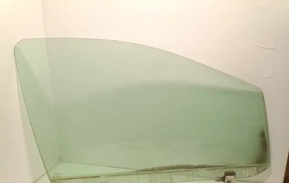 Ford Galaxy Front door window glass four-door As2