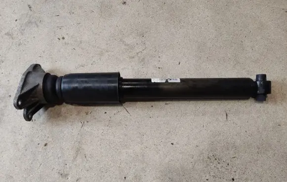 BMW 4 F32 F33 Rear shock absorber/damper 6850915