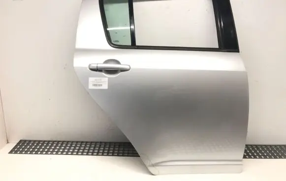 Rear door