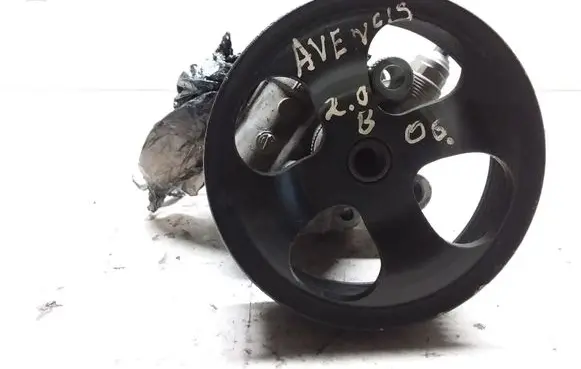 Toyota Avensis T250 Power steering pump