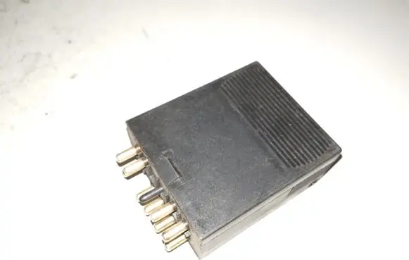 Mercedes-Benz E W124 Other relay 0025451305