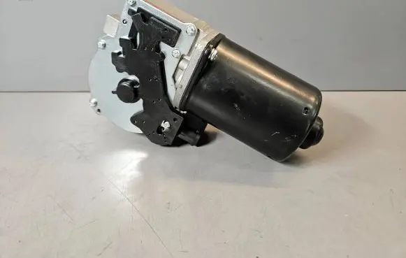 BMW X5 E53 Wiper motor 7111535 61617111535 7046570