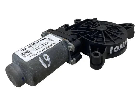 Hyundai Ioniq Front door window regulator motor 83450G2000