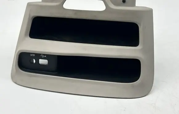 Chrysler Pacifica Dashboard storage box/compartment 6EM051D2AD 0271 094997814