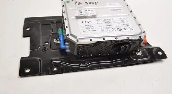 Peugeot 3008 III Hybrid / electric car battery 9863828580